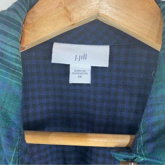 J. Jill 100% Rayon Full Button Up Down Plaid‎ Flannel Shirt Blouse Green Size XS - Picture 2 of 6